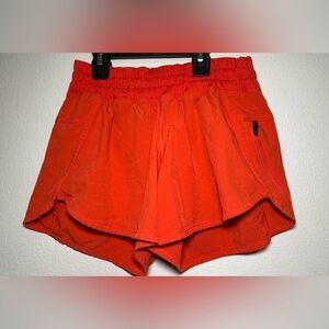 Lululemon Lululemon Tracker Short V *4" Vivid Flame Sz 4